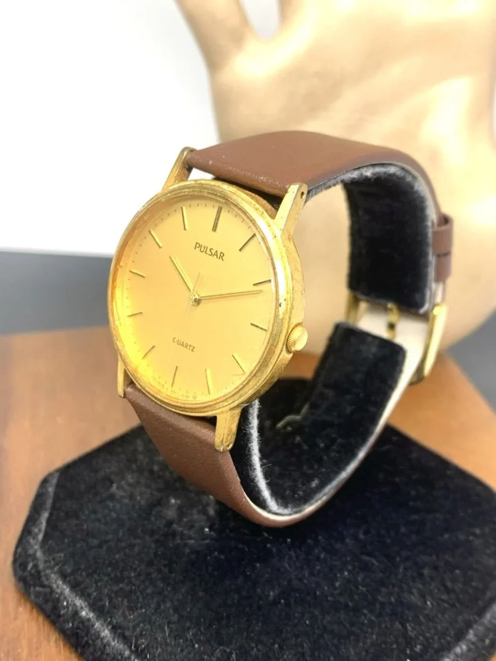 Pulsar Men's Watch V501-8A00 Vintage Quartz Gold Dial Brown Leather Strap 32.5mm